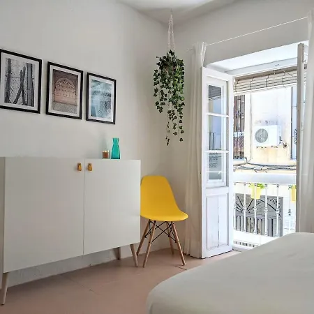 Townhouse With Amazing Rooftop Terrace 펜션 말라가