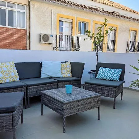펜션 Townhouse With Amazing Rooftop Terrace